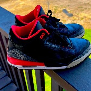 Used black Jordan 3